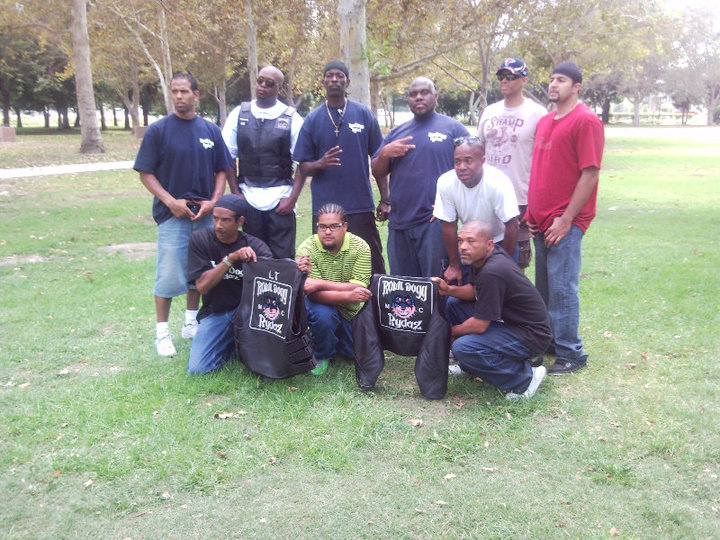 http://www.rowldoggs.com/RowldoggsPicnic2010.jpg